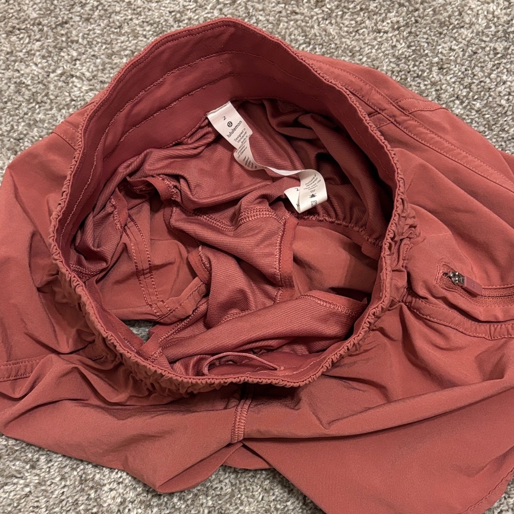 Lululemon Tracker Shorts - Picture 4 of 5